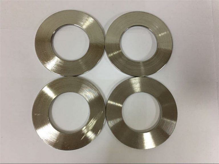 plokščia poveržlė